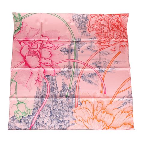 hermes à l'ombre des pivoines|Scarf of the moment: A L’Ombre des Pivoines.